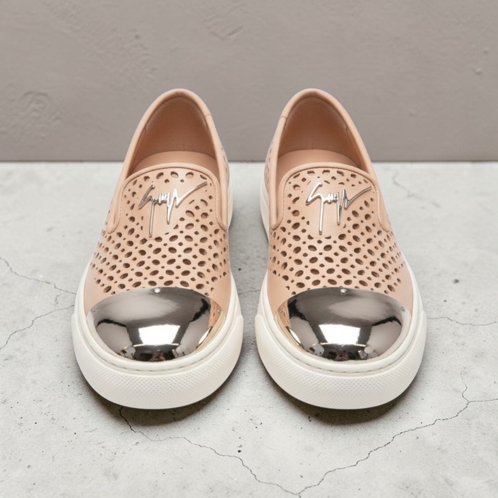 Blush Pink Giuseppe Zanotti Flats - Picture 2 of 5